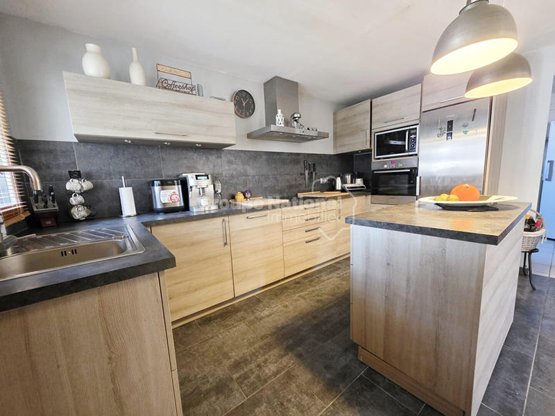 Maison - 142 m² - 5 pièces