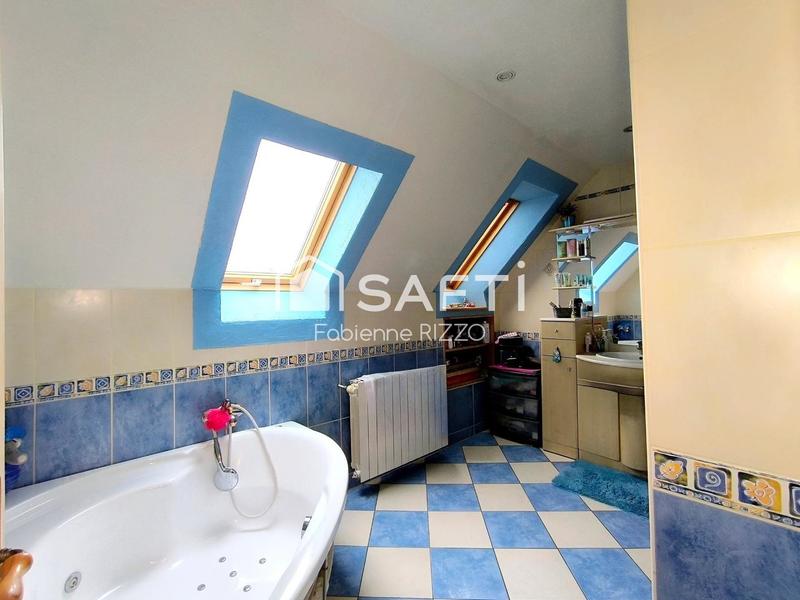 Maison - 91 m² - 4 pièces