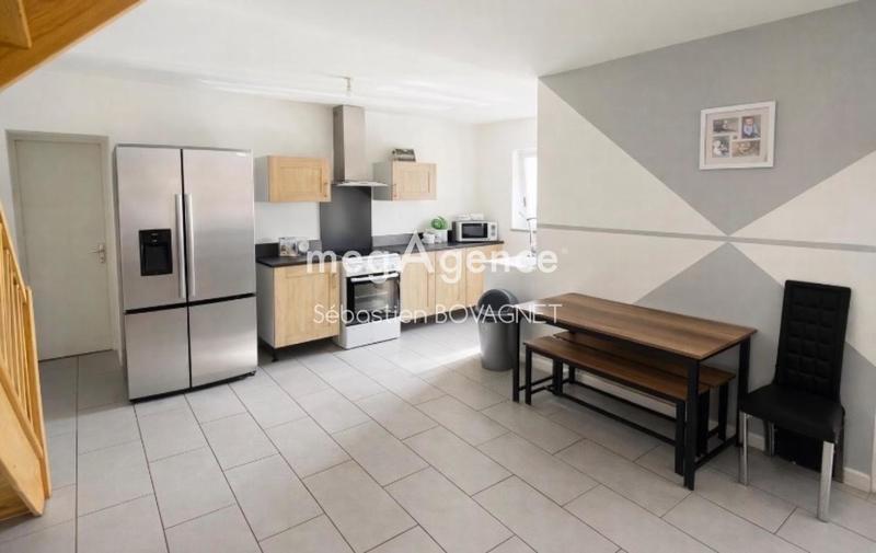 Maison - 90 m² - 5 pièces