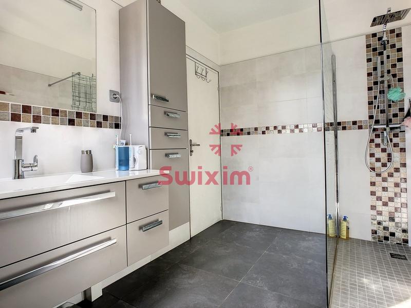 Maison - 169 m² - 5 pièces