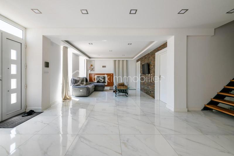 Maison de maîtres - 364 m² - 8 pièces