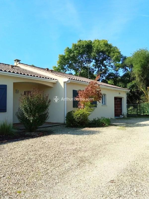 Maison - 137 m² - 5 pièces