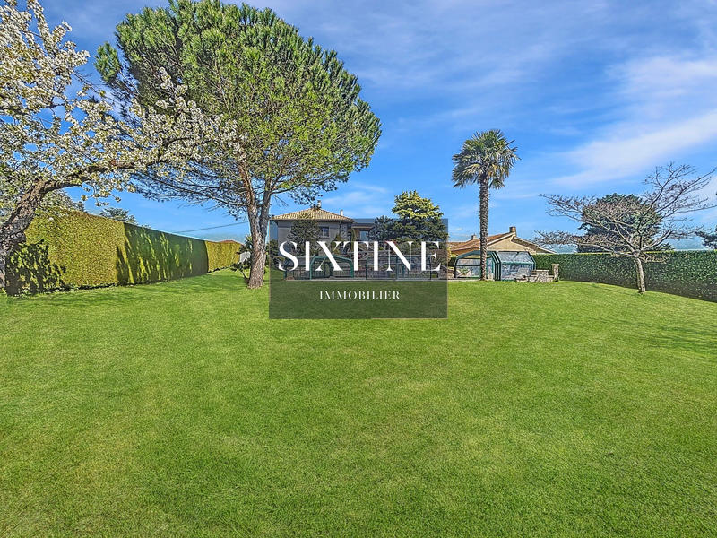 Maison - 144 m² - 10 pièces