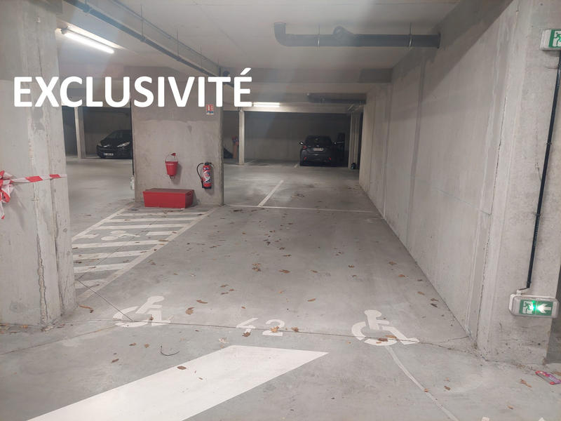 Parking / Garage - 15 m²