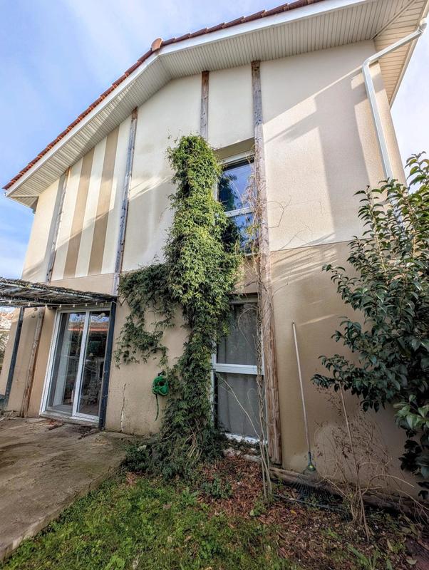 Maison - 85 m² - 4 pièces
