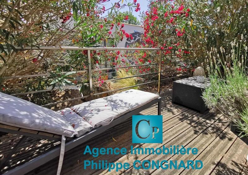 Maison - 270 m² - 8 pièces