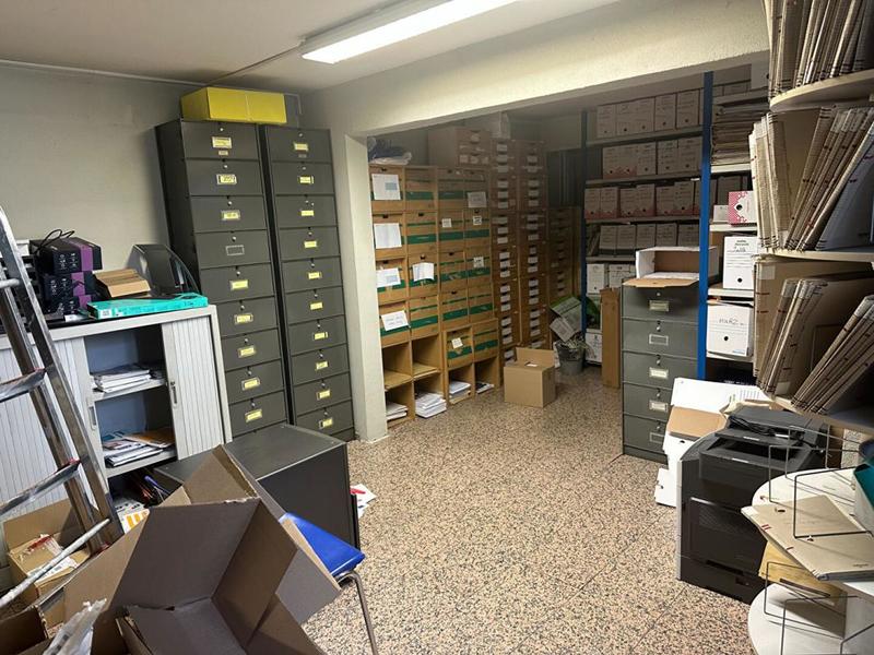 Local commercial - 4 pièces