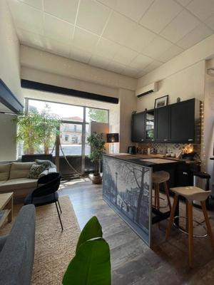 Local commercial - 73 m² - 4 pièces