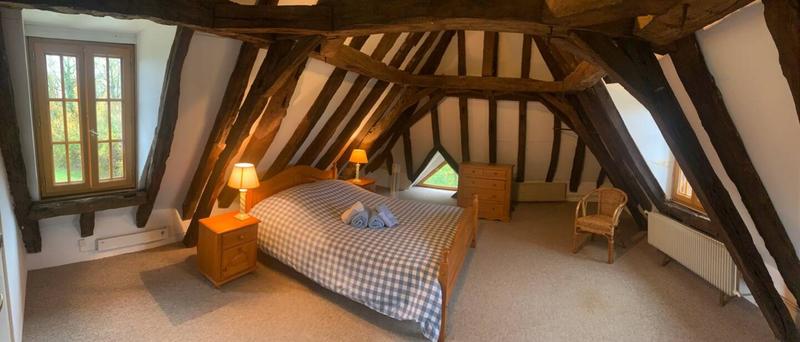 Maison traditionnelle - 192 m² - 7 pièces