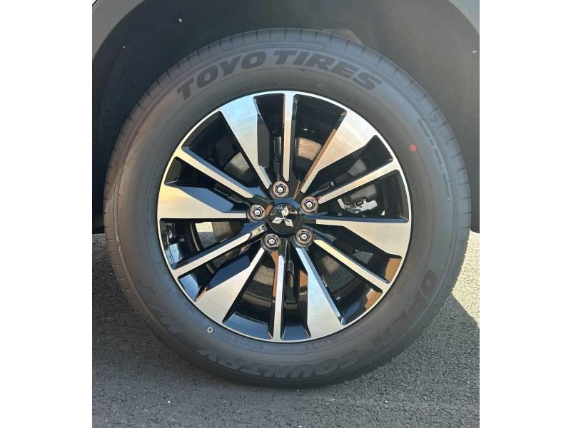 Mitsubishi Outlander 2.4 Mivec Phev 306 4wd Invite