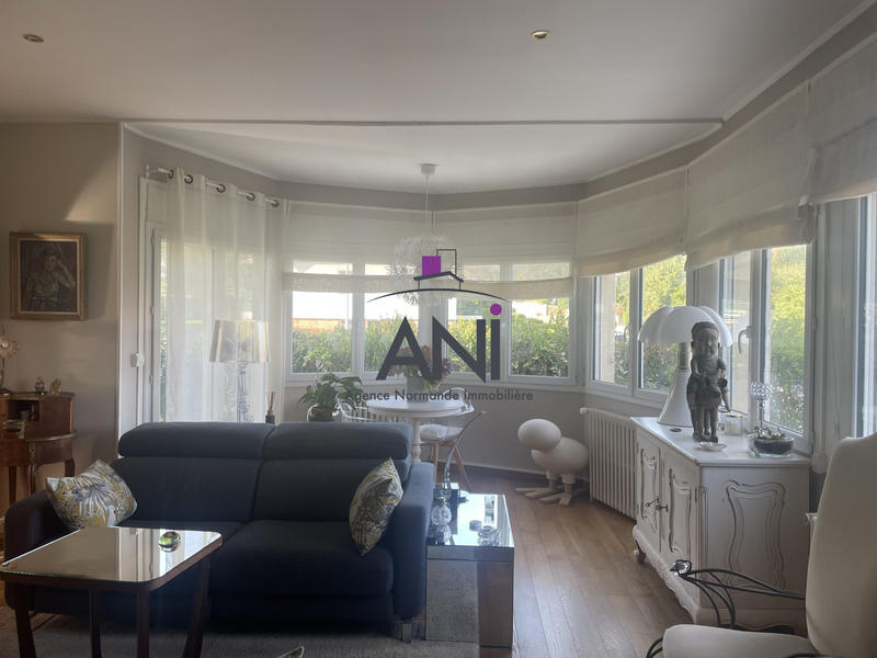 Maison - 171 m² - 8 pièces