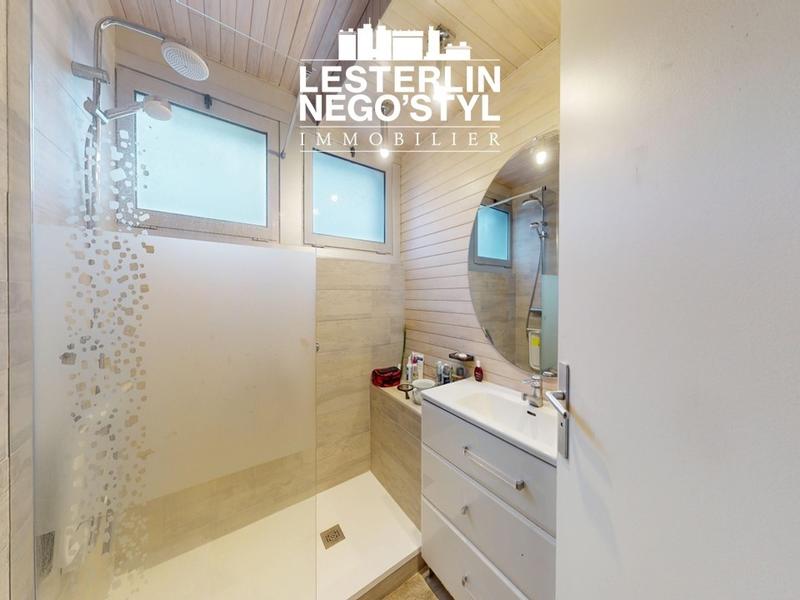 Maison - 190 m² - 6 pièces