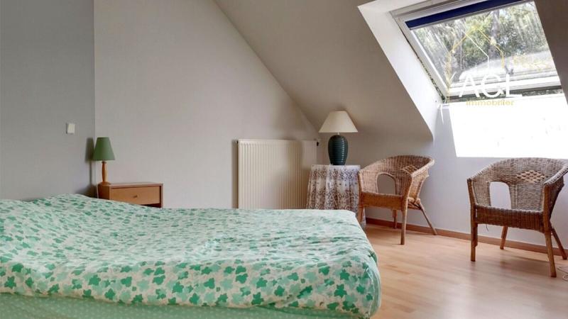 Villa - 250 m² - 8 pièces