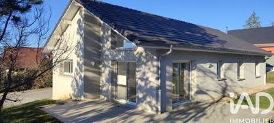 Maison - 111 m² - 5 pièces