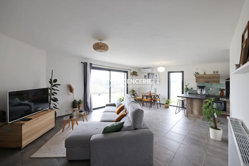 Maison - 90 m² - 4 pièces