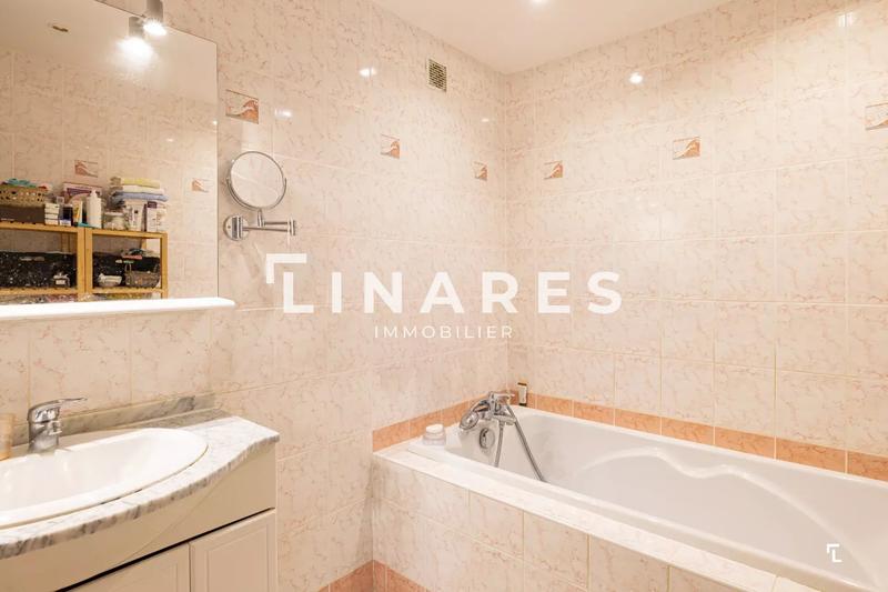 Maison - 174 m² - 5 pièces