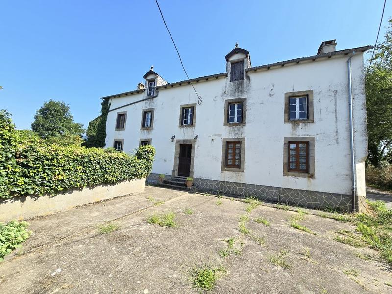 Corps de ferme - 237 m² - 9 pièces
