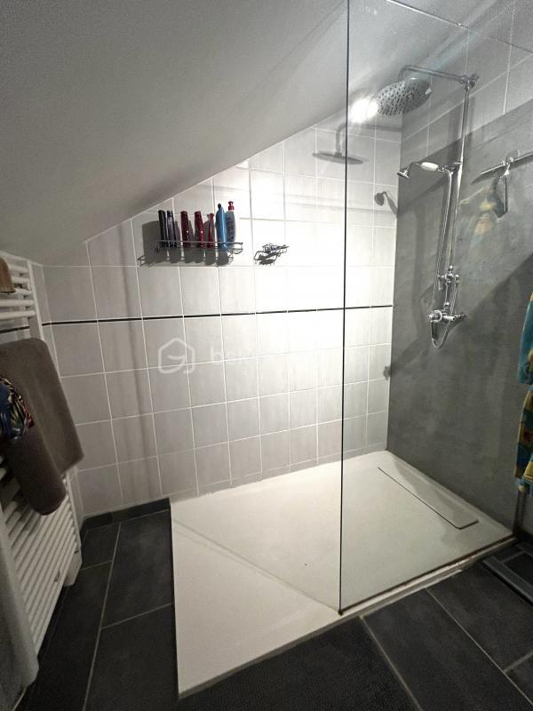 Demeure - 175 m² - 6 pièces