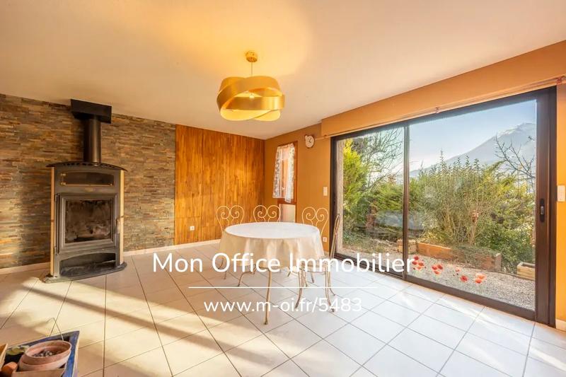 Maison - 99 m² - 4 pièces
