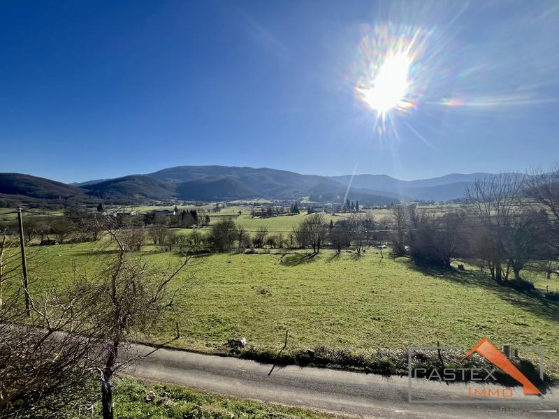 Maison - 178 m² - 8 pièces