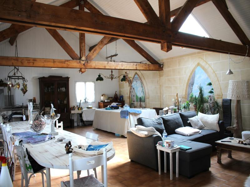 Maison - 200 m² - 7 pièces