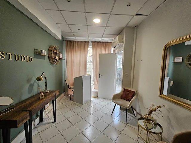 Local commercial - 45 m² - 3 pièces