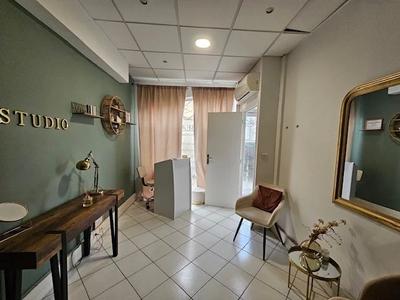 Local commercial - 45 m² - 3 pièces