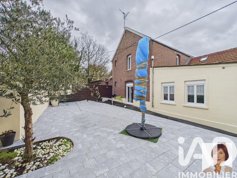 Maison - 210 m² - 8 pièces