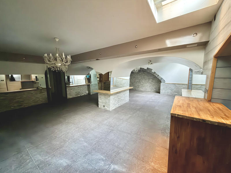 Local commercial - 156 m²