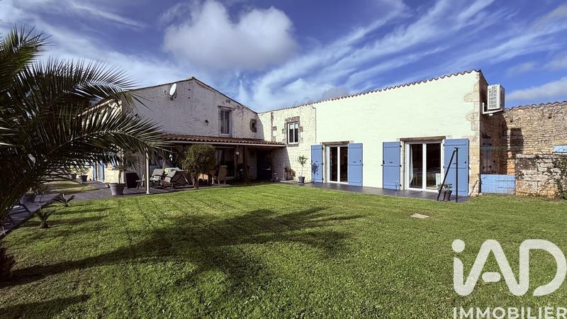 Maison de campagne - 240 m² - 8 pièces