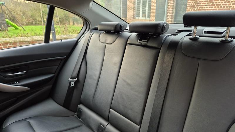 Bmw Série 3 330i 252 Lounge Plus