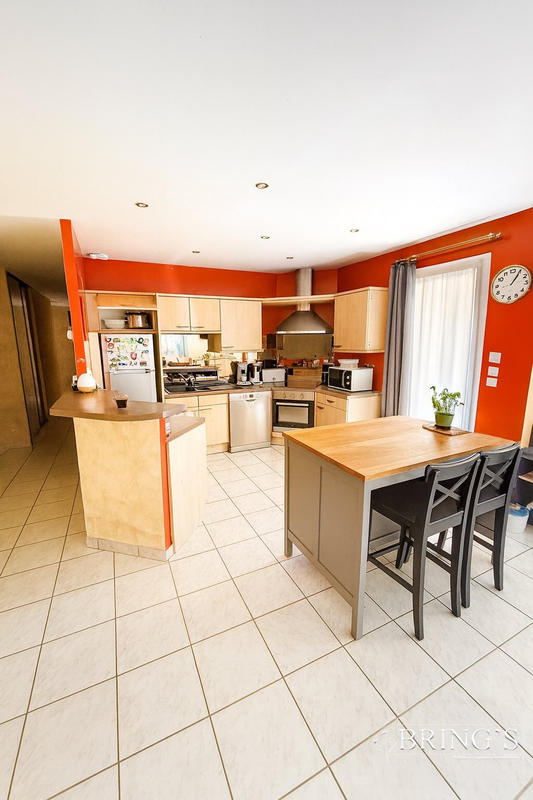 Maison - 131 m² - 8 pièces