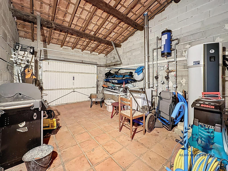 Bastide - 300 m² - 6 pièces