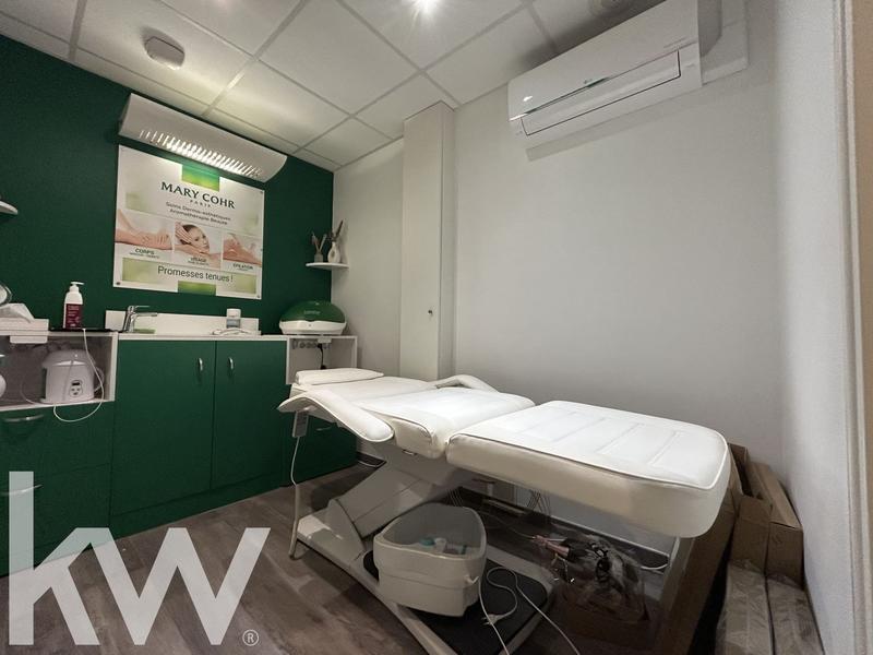 Fonds de commerce - Magasins - 57 m²