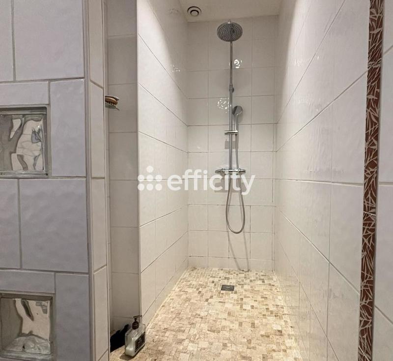 Maison - 84 m² - 4 pièces