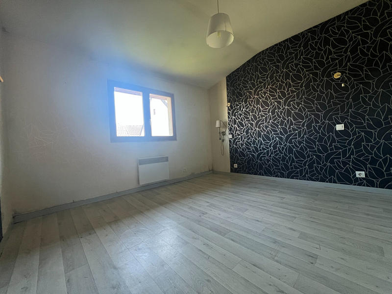 Maison - 88 m² - 4 pièces