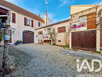 Maison - 228 m² - 7 pièces