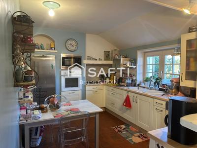 Maison - 194 m² - 5 pièces