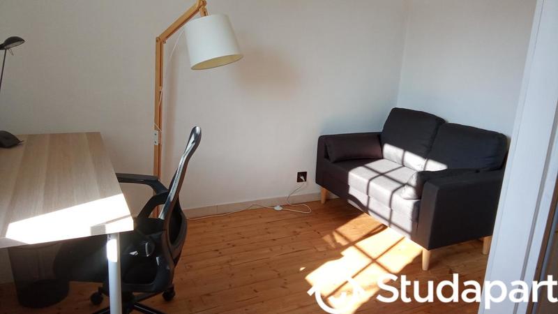 Chambre - 11 m² - 1 pièce