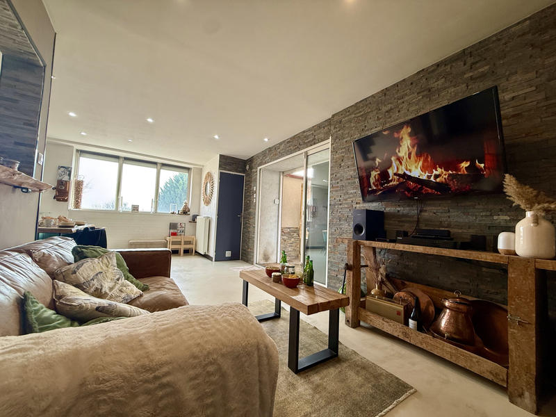 Maison - 93 m² - 4 pièces