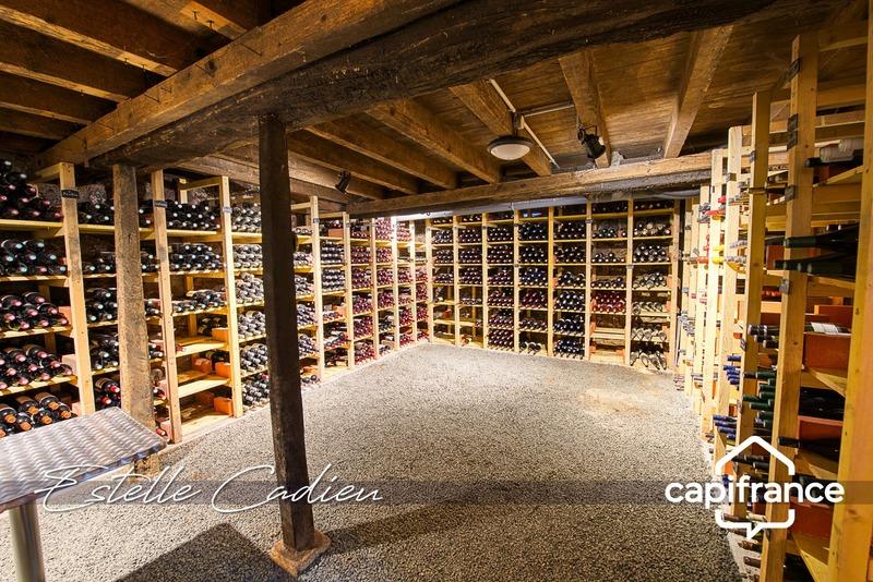 Propriété - 417 m² - 20 pièces