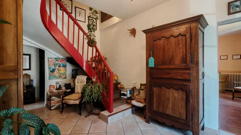 Maison - 203 m² - 7 pièces