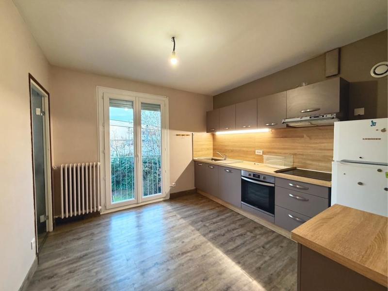 Appartement - 94 m² - 4 pièces