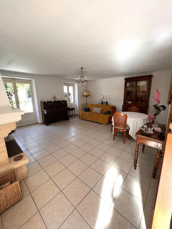 Maison - 147 m² - 5 pièces