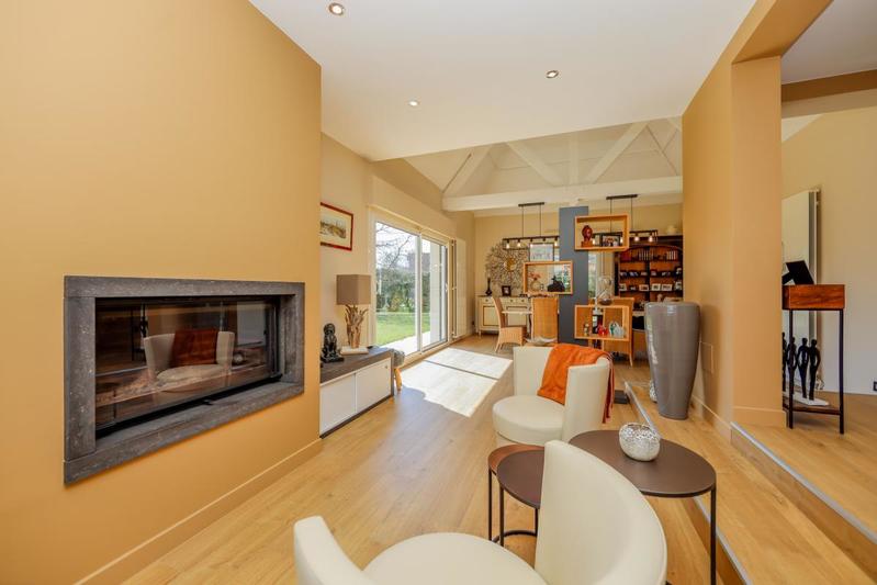 Villa - 389 m² - 7 pièces