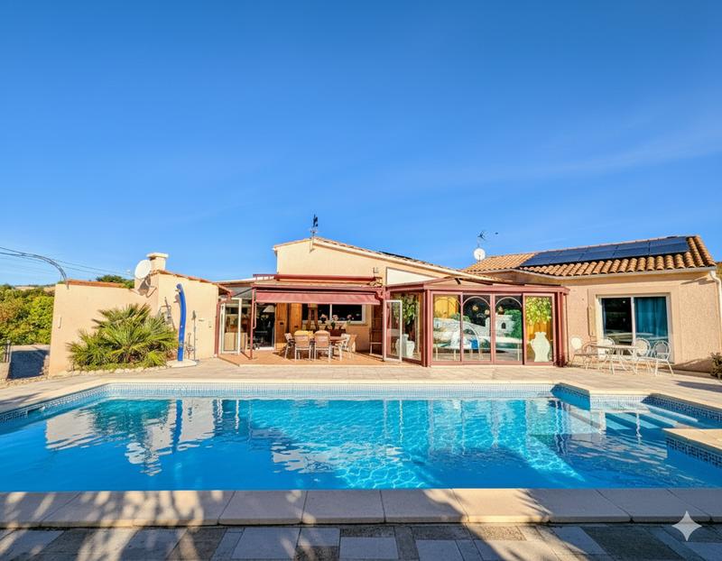 Maison - 227 m² - 7 pièces