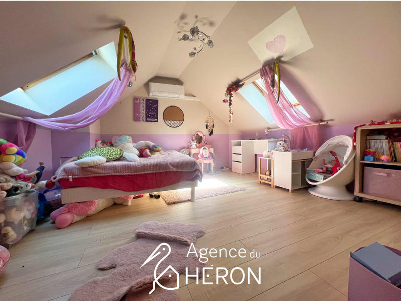 Maison - 104 m² - 4 pièces