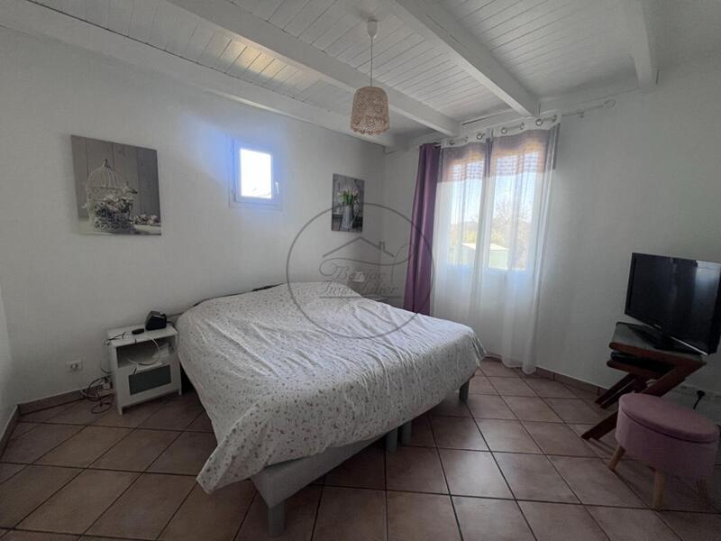 Maison - 240 m² - 5 pièces