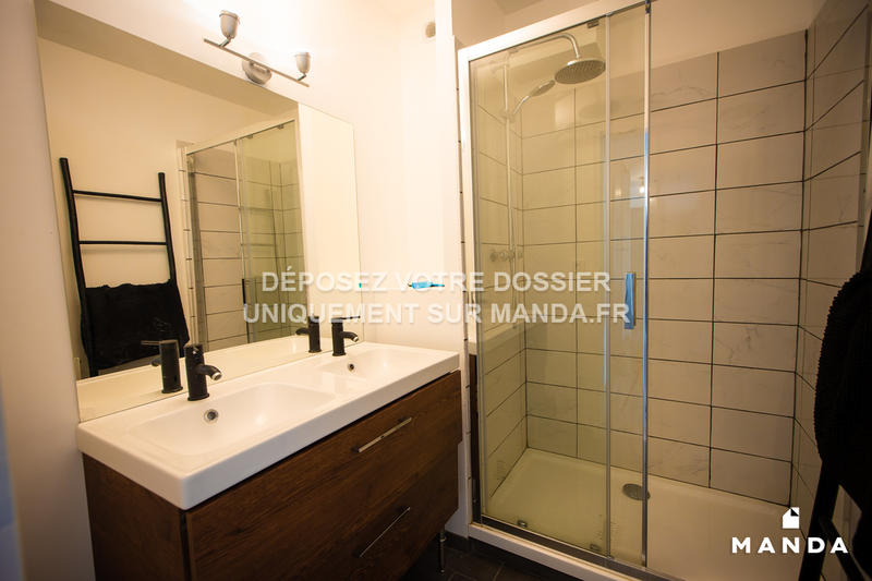 Chambre - 10 m² - 4 pièces