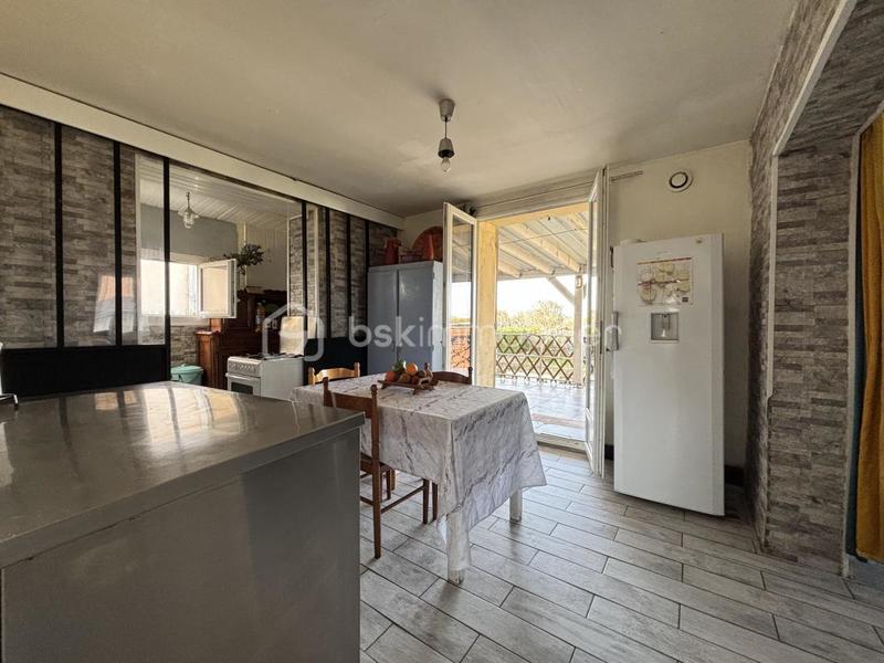 Maison - 98 m² - 5 pièces